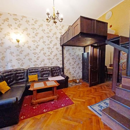 Aristocrat Vintage Apartment Brasov Bagian luar foto