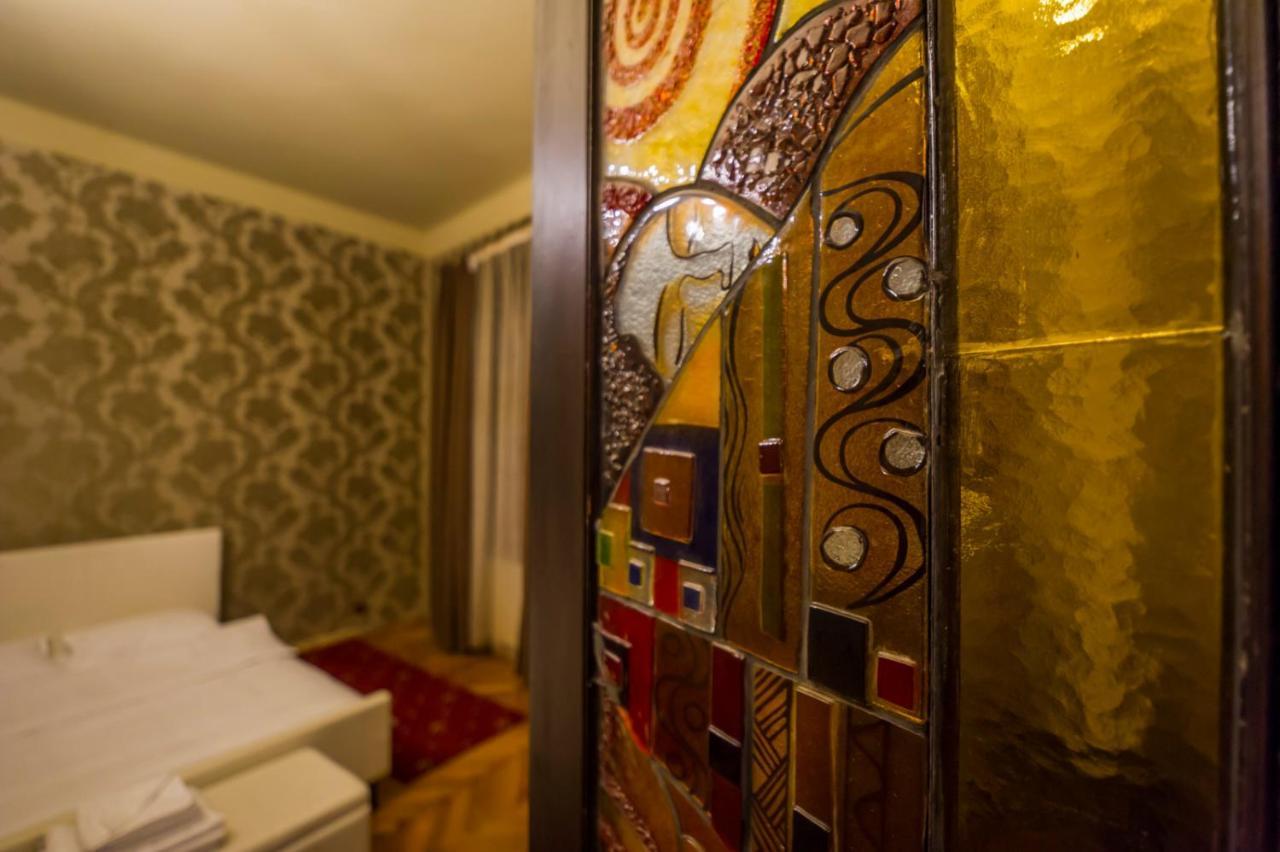 Aristocrat Vintage Apartment Brasov Bagian luar foto