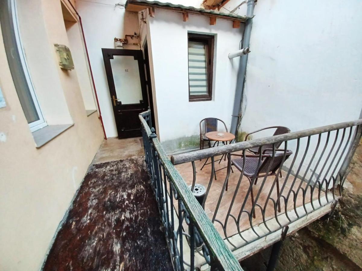 Aristocrat Vintage Apartment Brasov Bagian luar foto